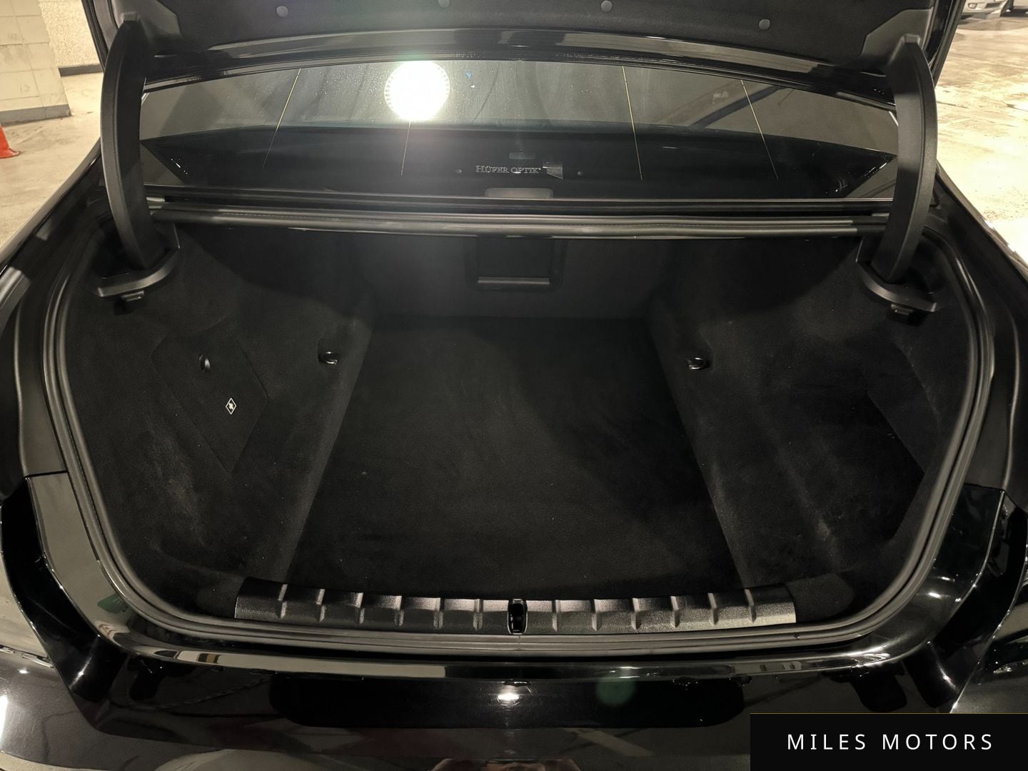 BMW 7 Series (G70) 2024 — миниатюра 11