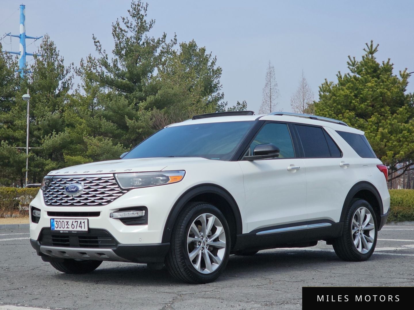 Ford Explorer 2021 — миниатюра 2
