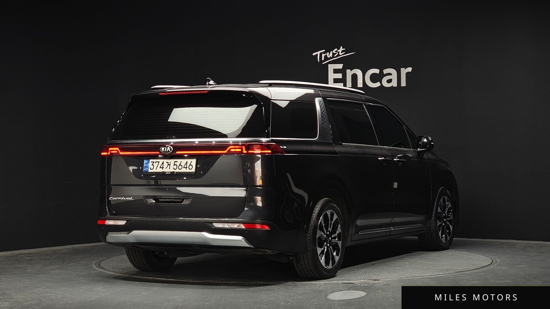 Kia Carnival 2021 — миниатюра 2