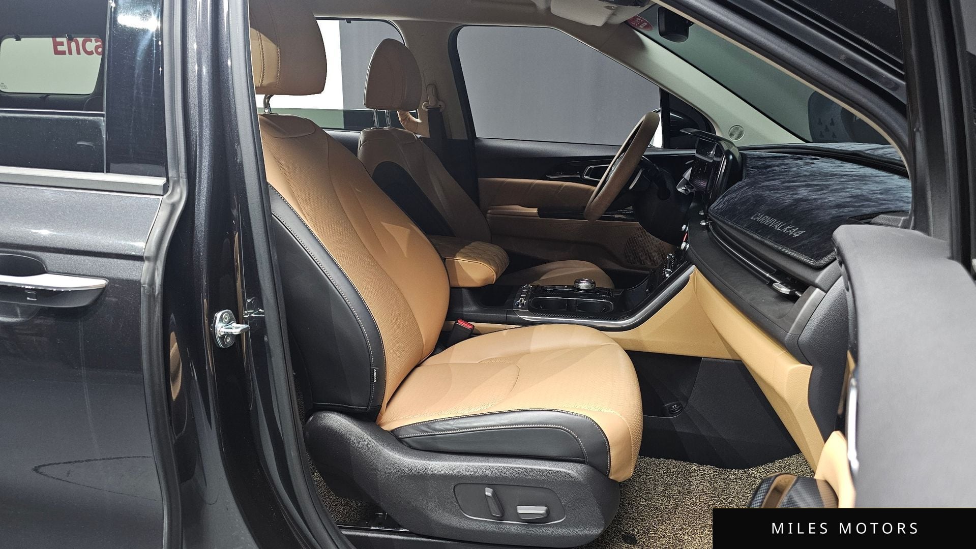 Kia Carnival 2021 — миниатюра 10