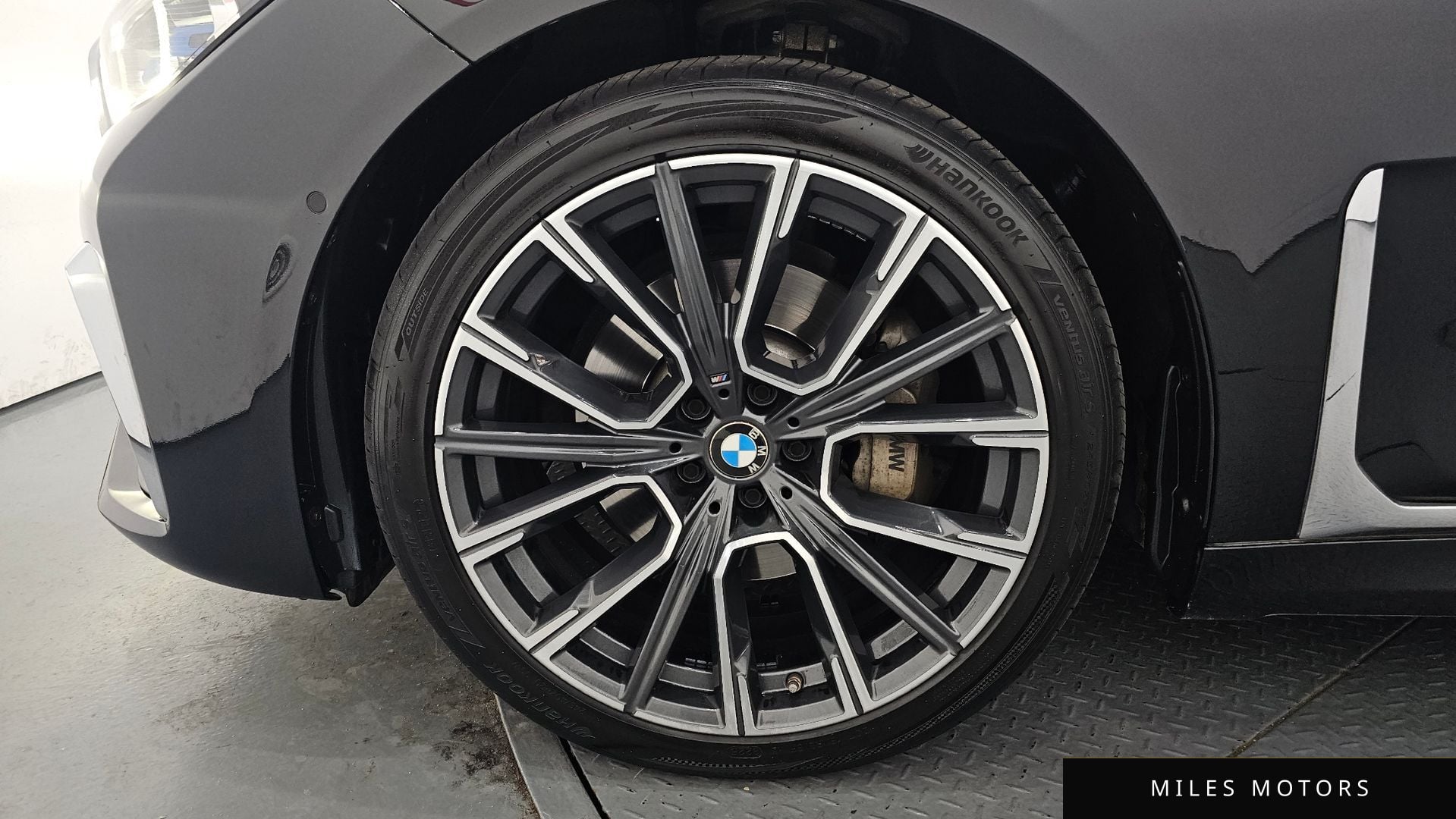 BMW 7 Series (G11) 2020 — миниатюра 5