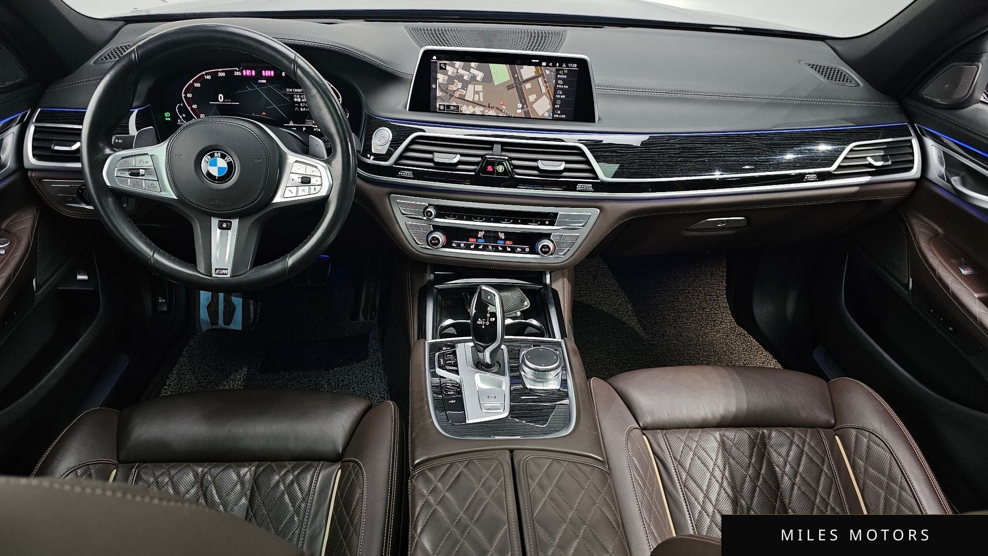 BMW 7 Series (G11) 2020 — миниатюра 7