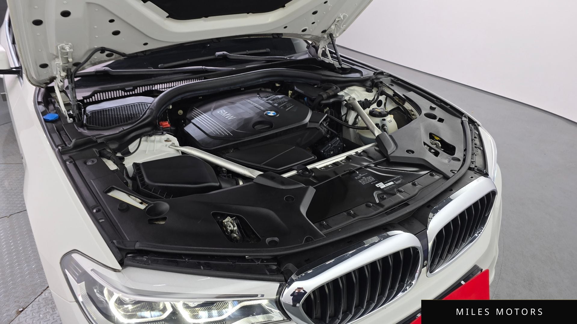 BMW 5 Series (G30) 2018 — миниатюра 6