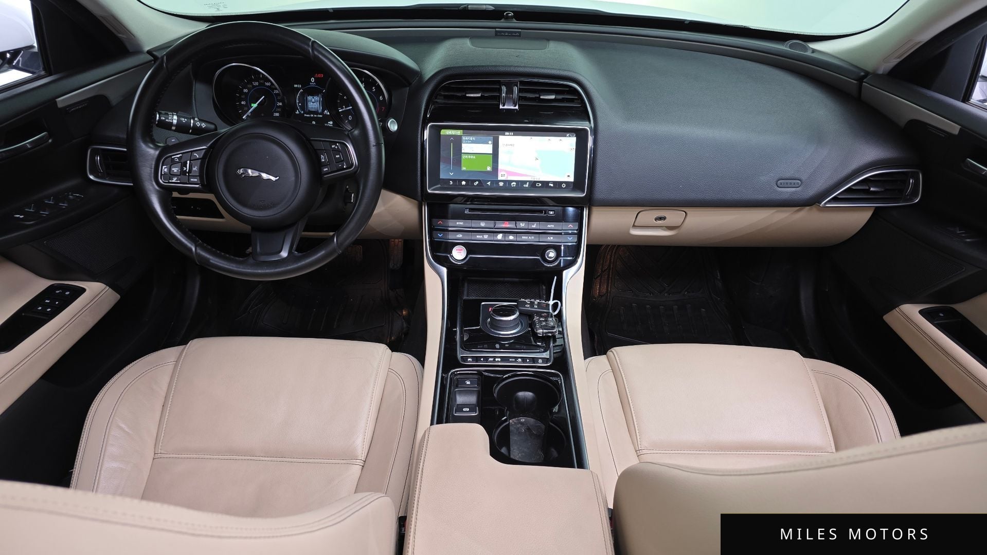 Jaguar XE 2017 — миниатюра 7