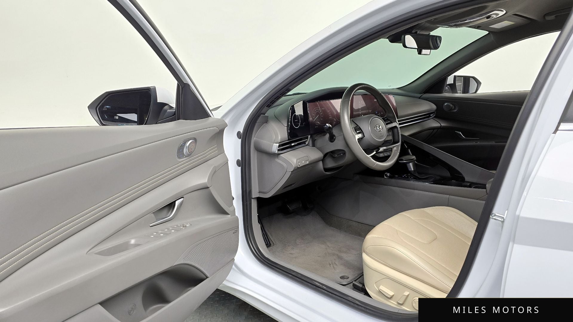 Hyundai AVANTE 2023 — миниатюра 10