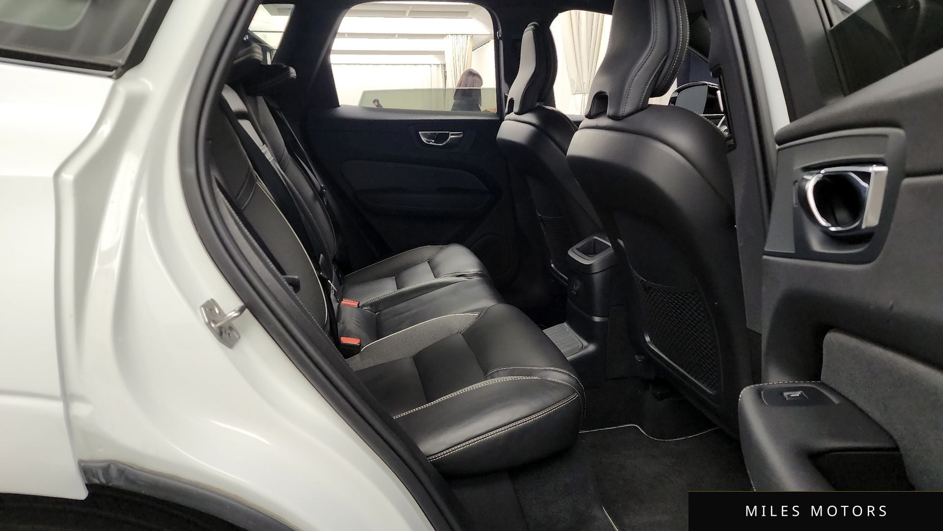 Volvo XC60 2021 — миниатюра 12