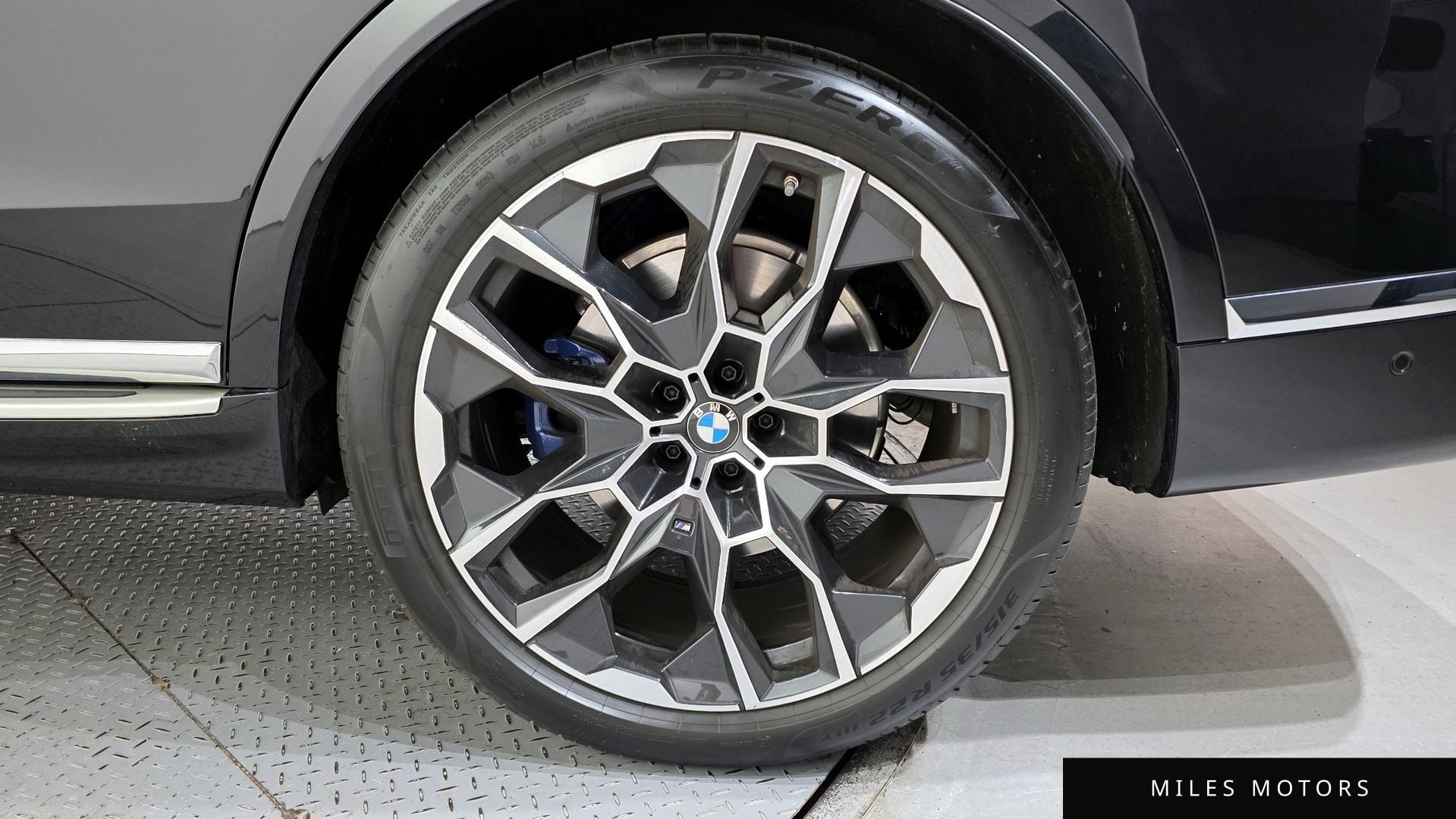 BMW X7 (G07) 2025 — миниатюра 5