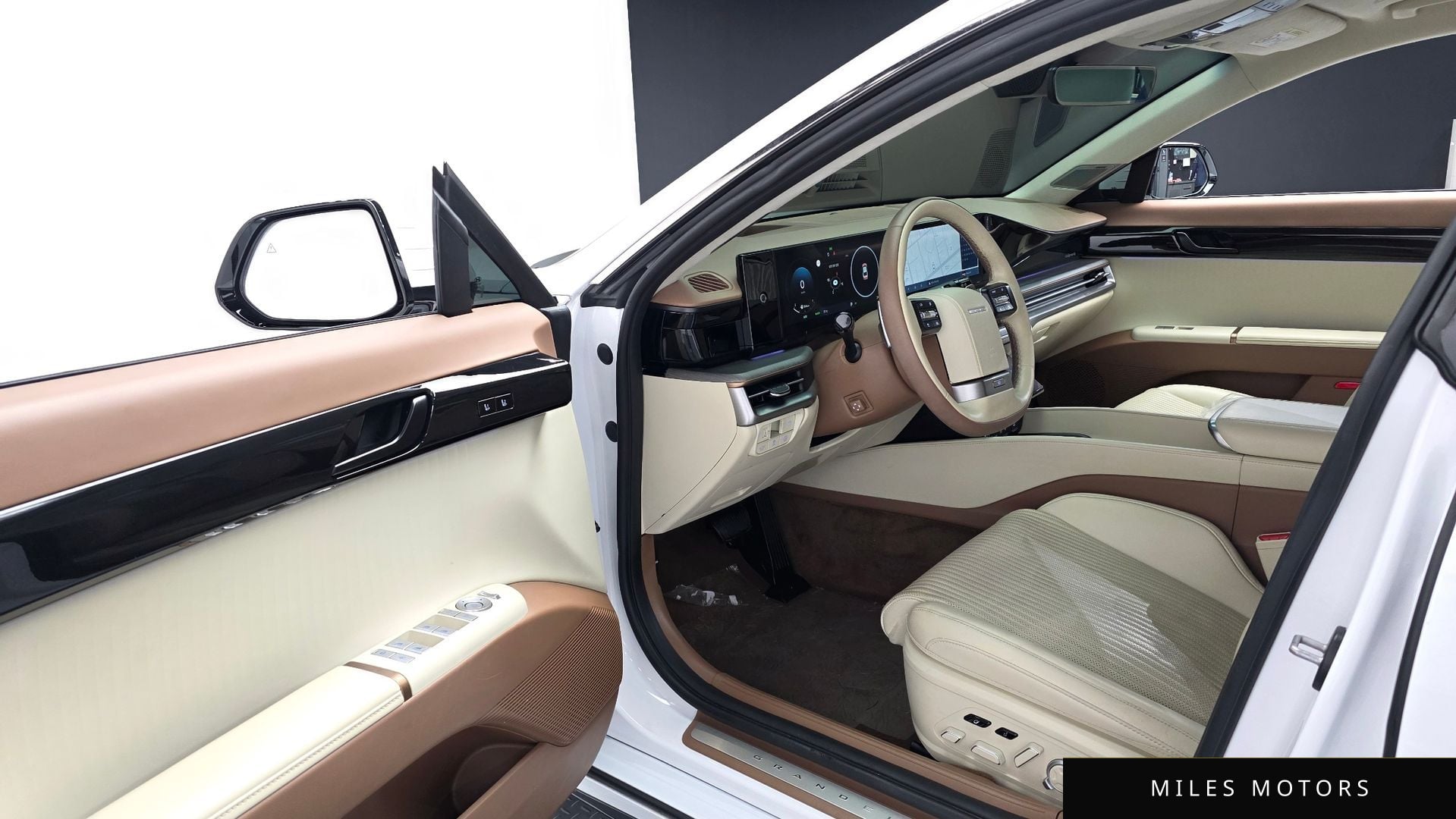 Hyundai 그랜저 하이브리드 (GN7) 2023 — миниатюра 11