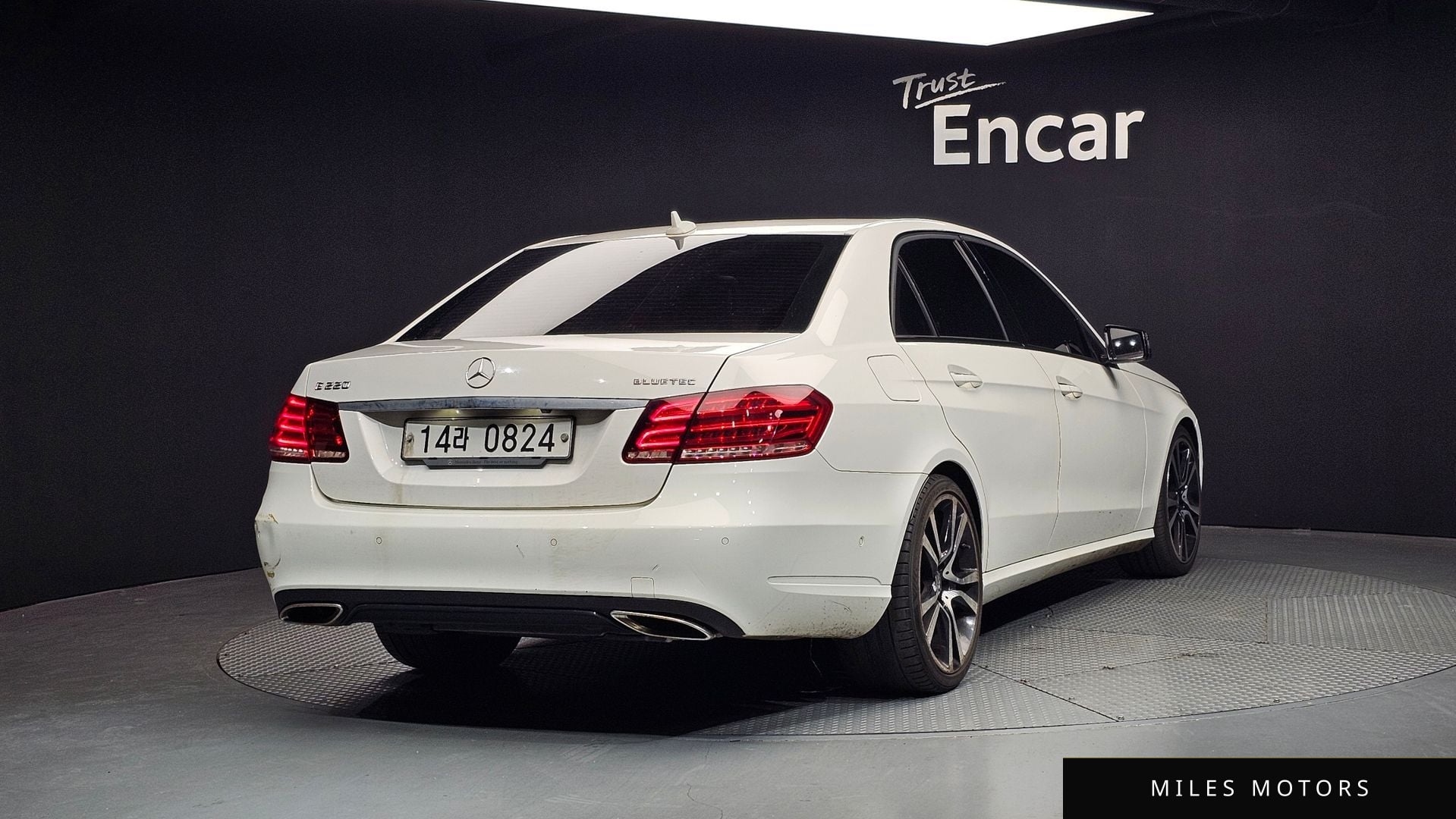 Mercedes-Benz E-Class W212 2016 — миниатюра 2