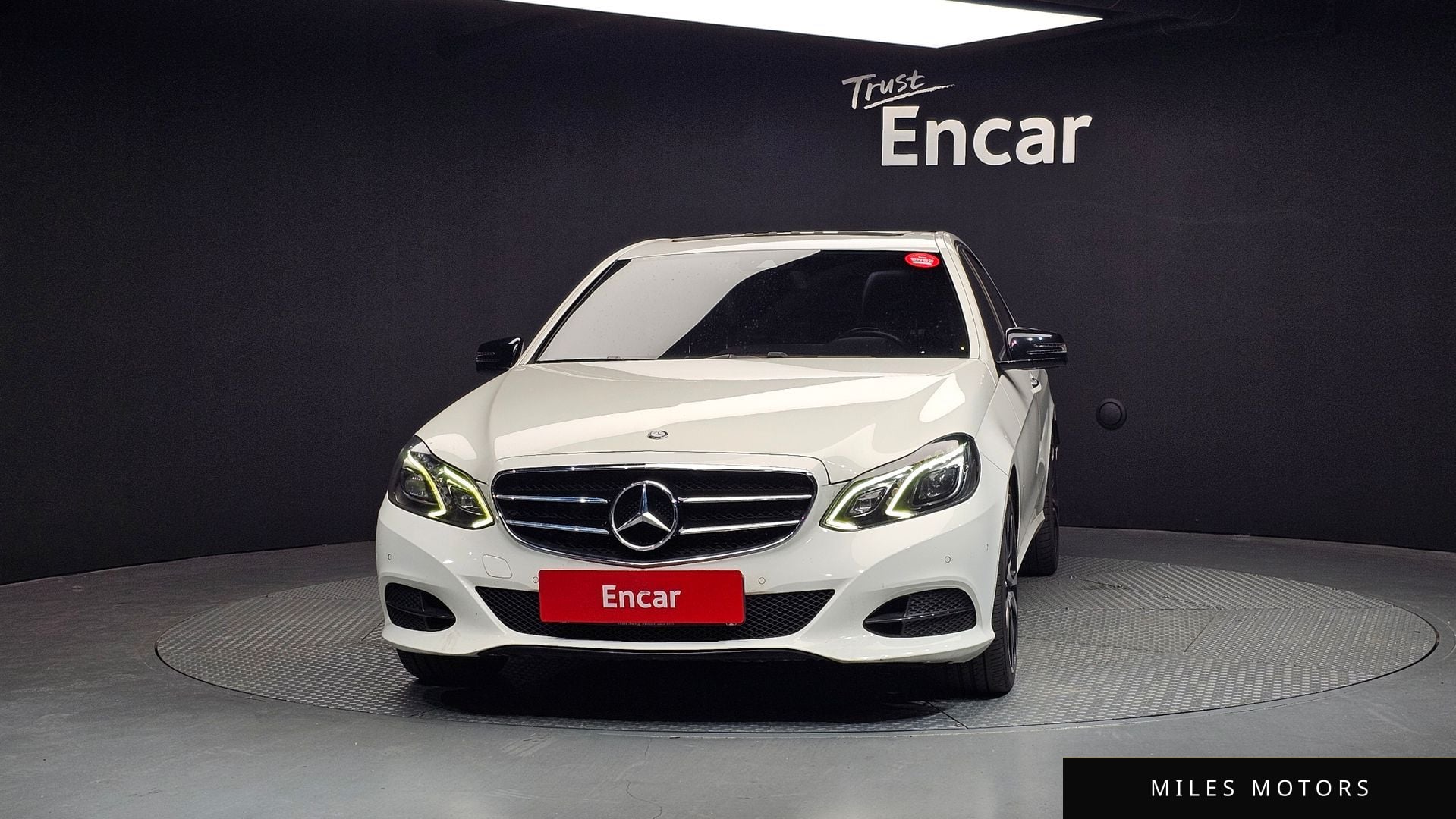 Mercedes-Benz E-Class W212 2016 — миниатюра 3