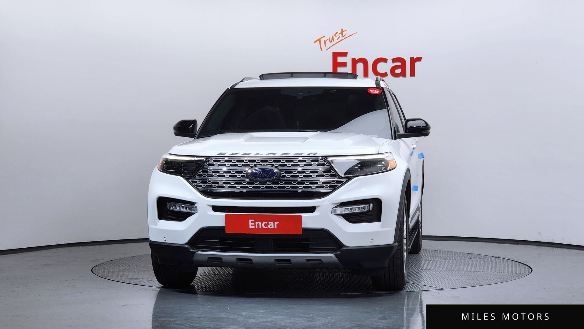 Ford Explorer 2023 — миниатюра 3