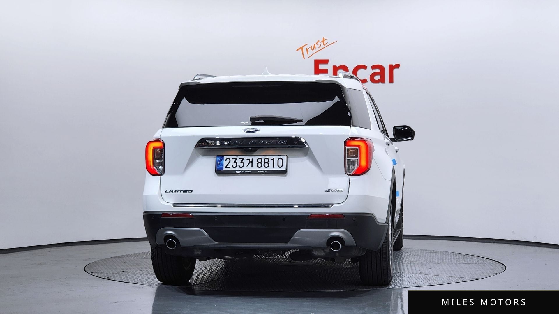 Ford Explorer 2023 — миниатюра 4