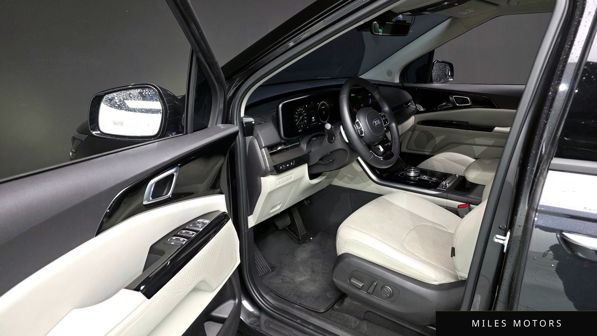 Kia Carnival 2021 — миниатюра 10