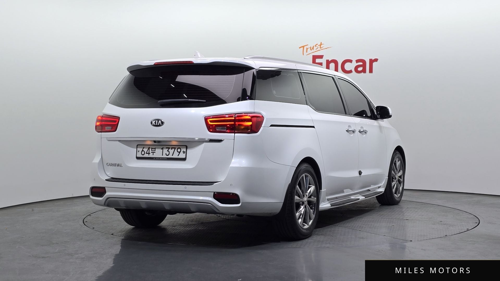 Kia Canival 2019 — миниатюра 2