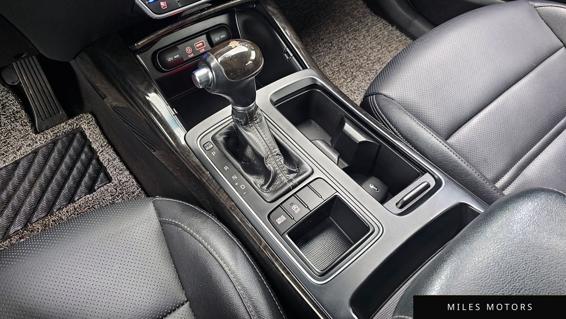 Kia Sorento 2016 — миниатюра 9