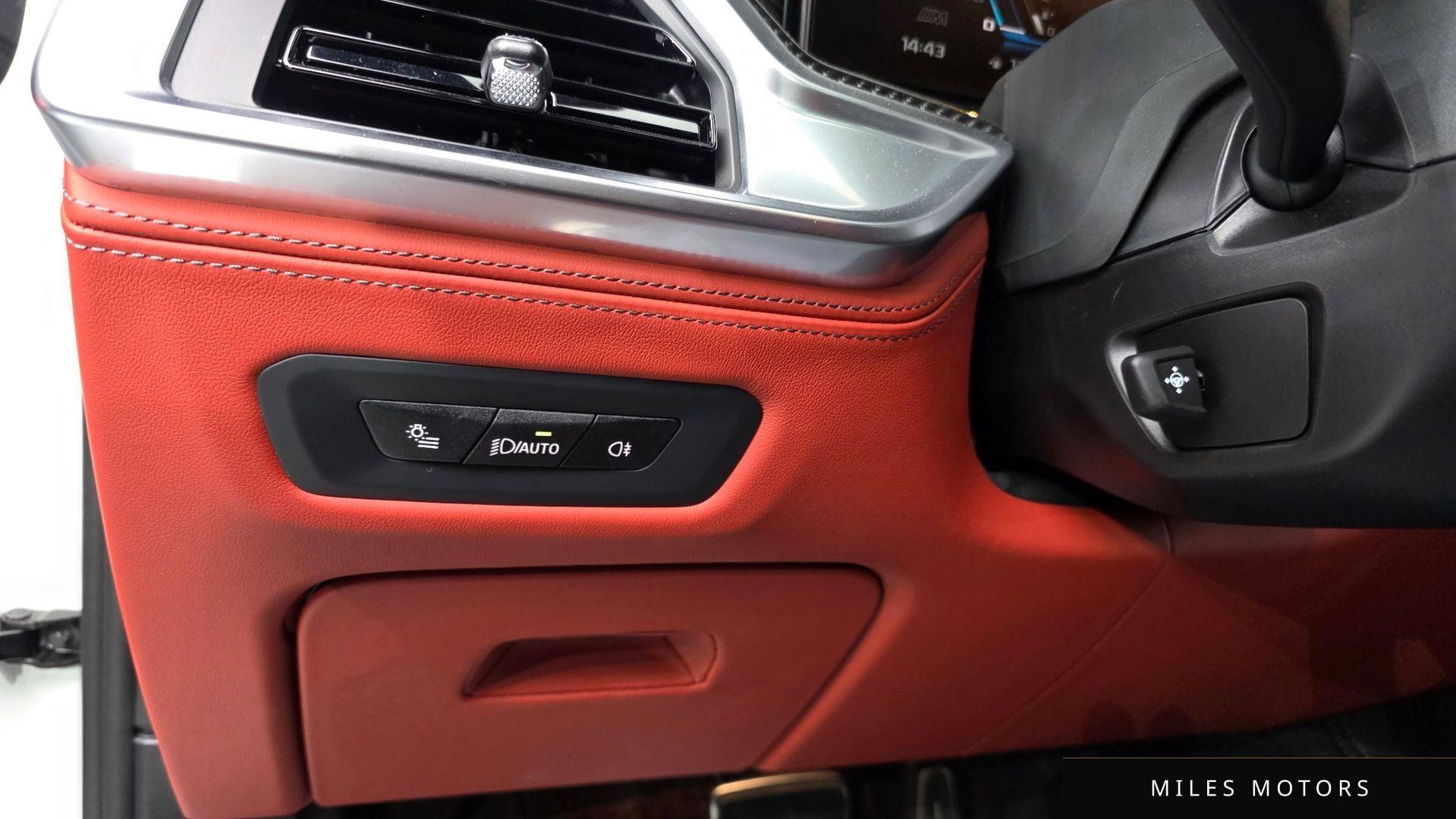 BMW X6M (G06) 2025 — миниатюра 19