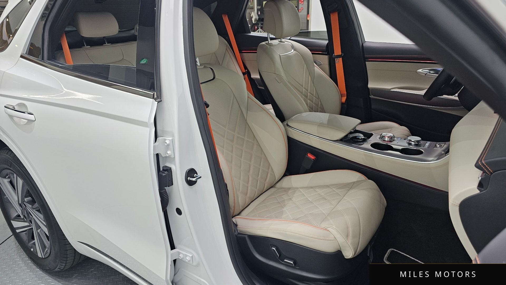 Genesis GV70 2025 — миниатюра 11