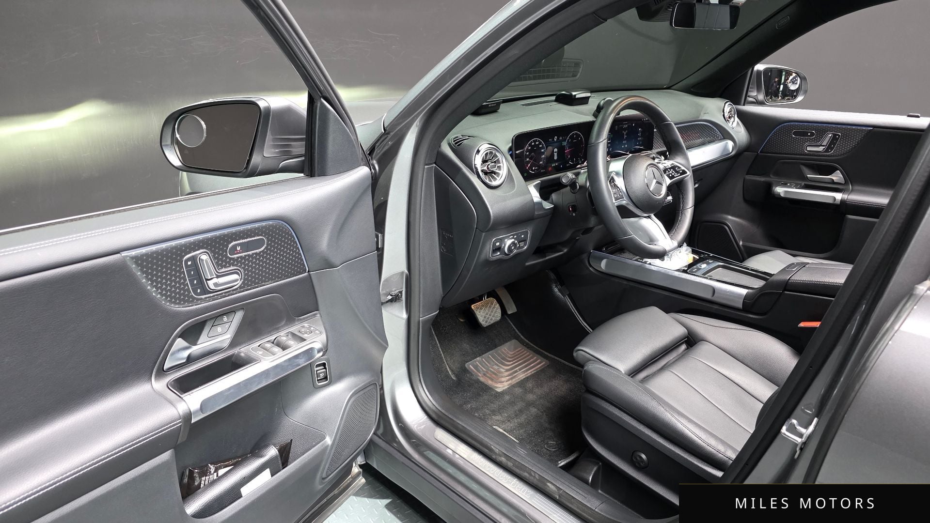 Mercedes-Benz GLB-Class X247 2024 — миниатюра 11