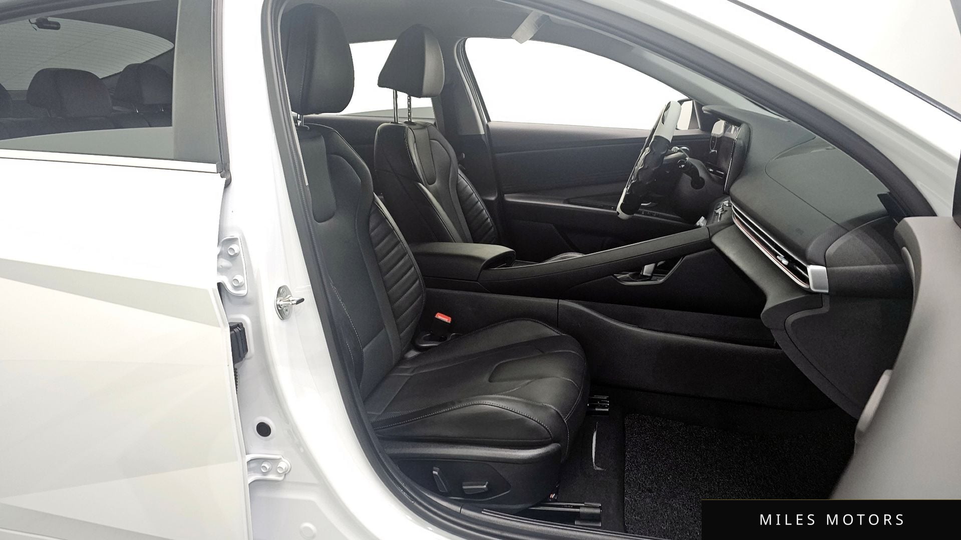 Hyundai AVANTE 2024 — миниатюра 10
