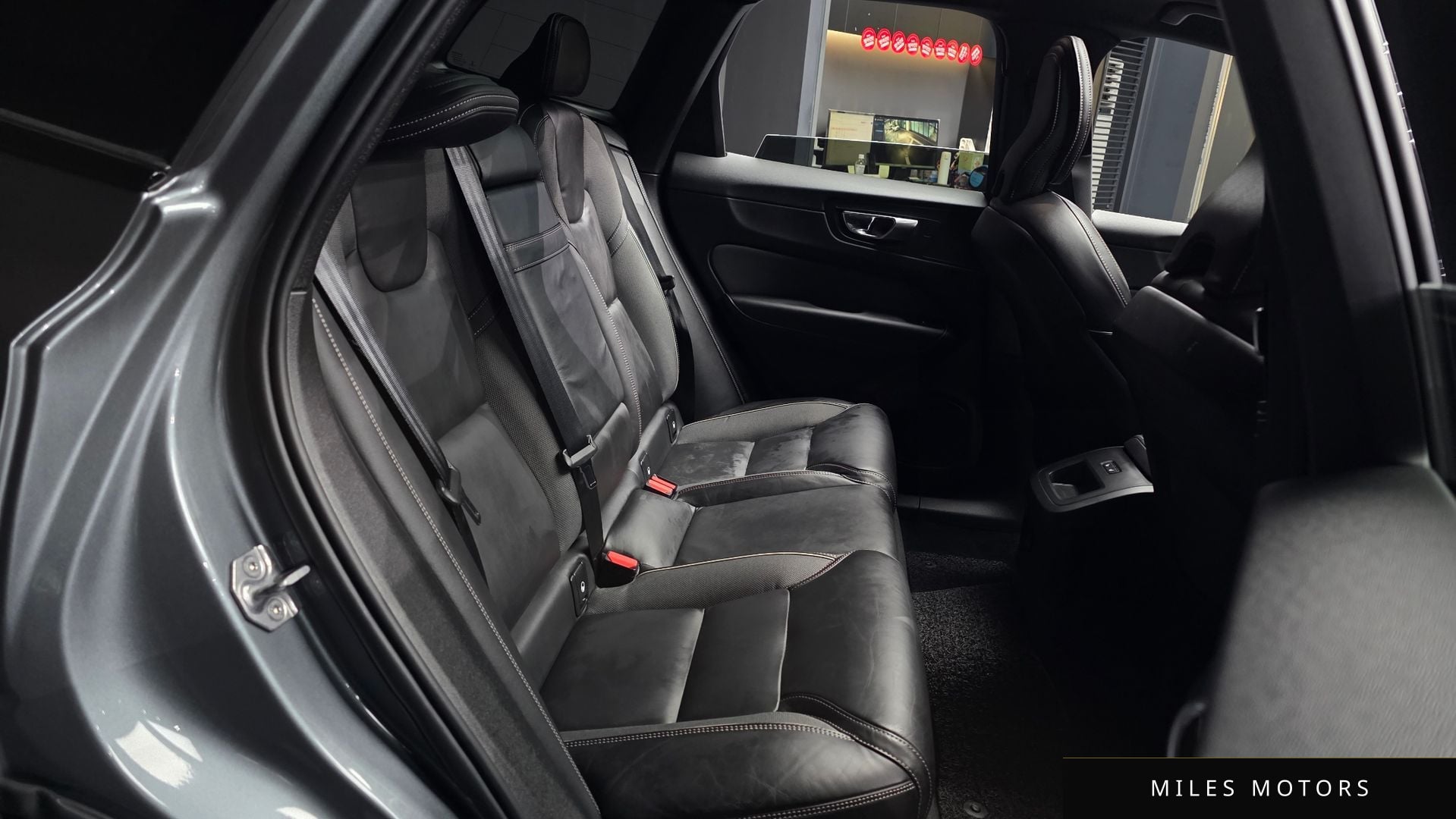 Volvo XC60 2021 — миниатюра 12
