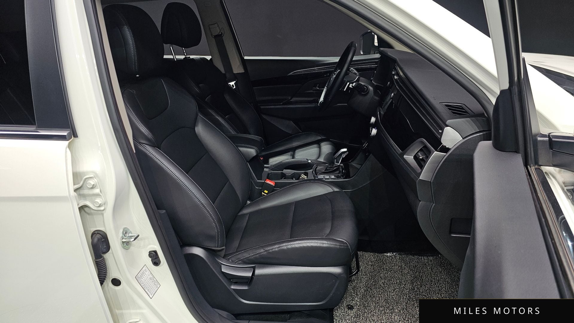 KG Mobility Beautiful Korando 2022 — миниатюра 10