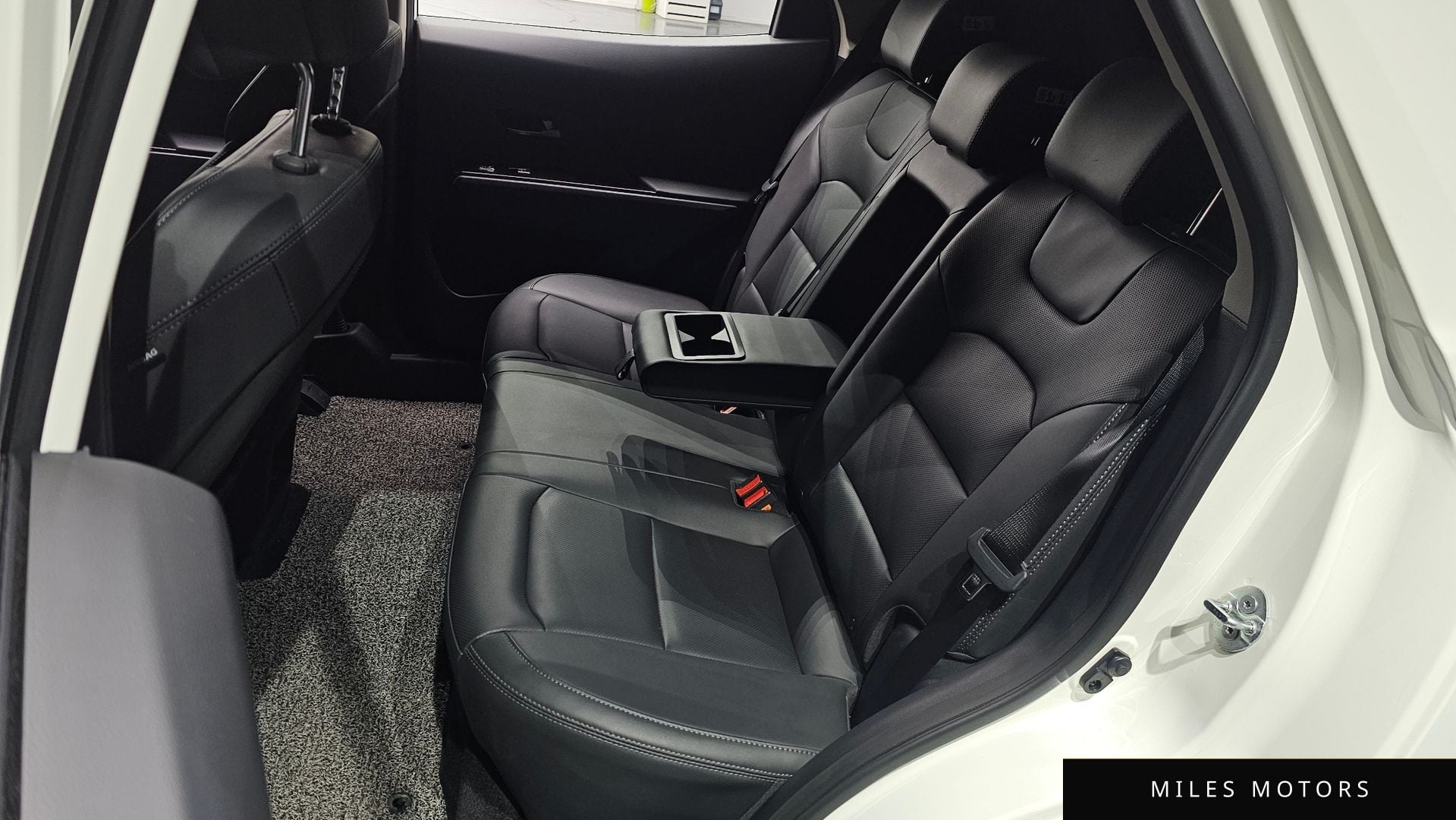 KG Mobility Beautiful Korando 2022 — миниатюра 12
