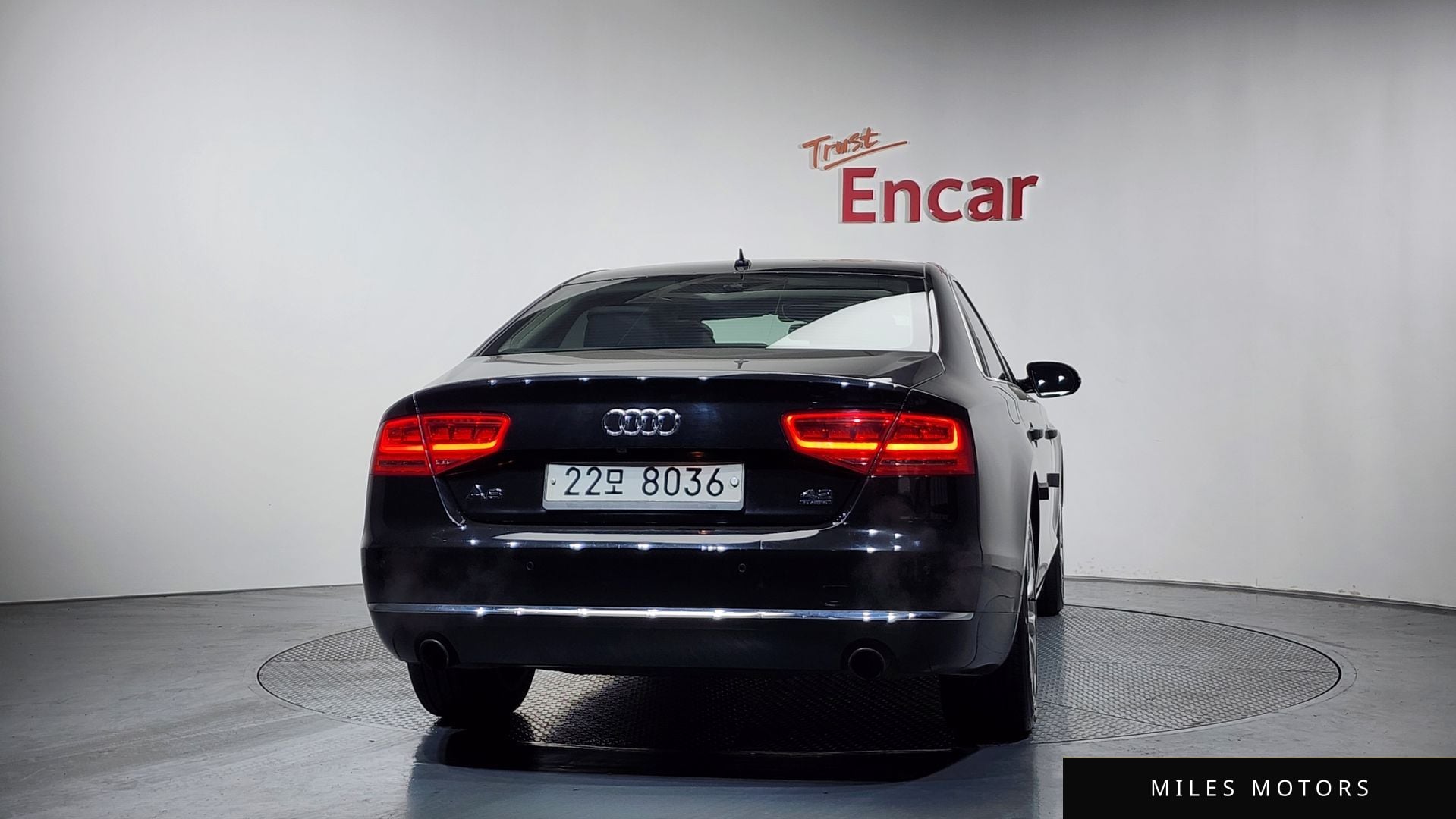Audi A8 2011 — миниатюра 4