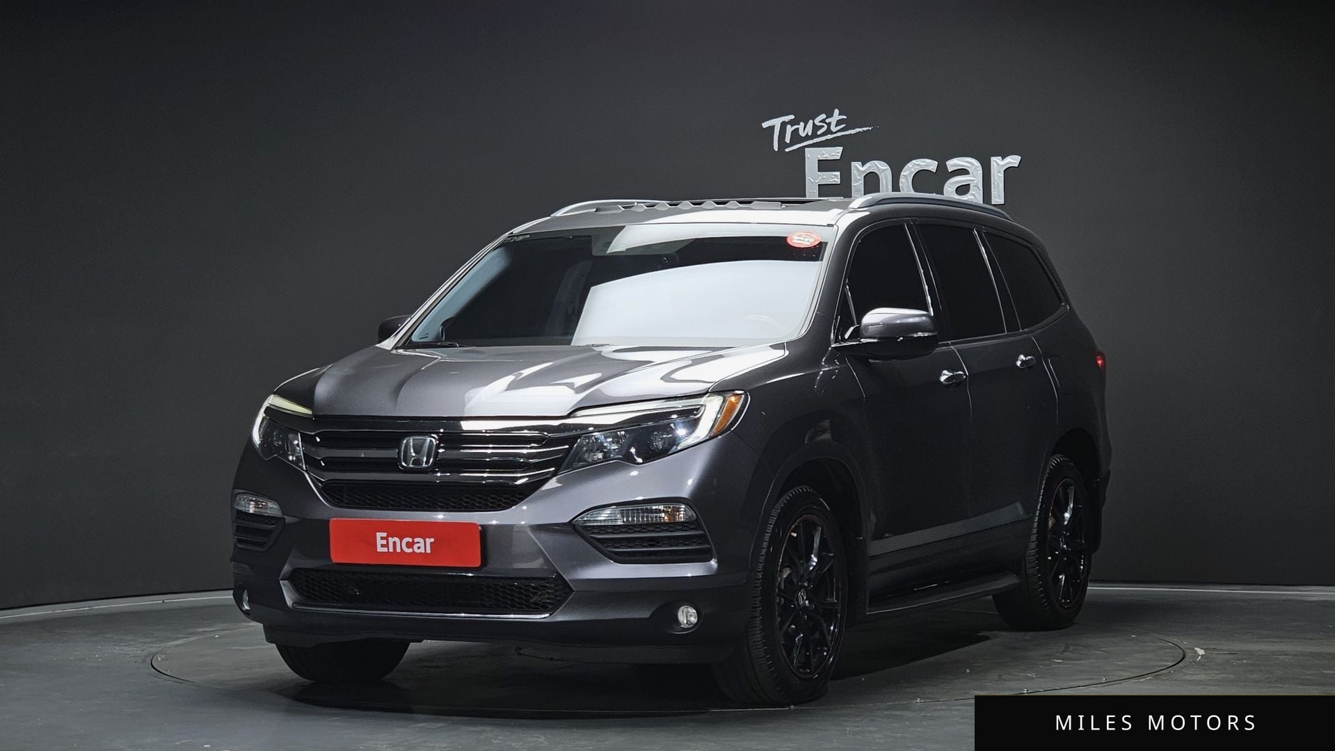 Honda Pilot 2018 — фото 1 из 12