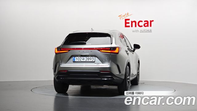Лексус NX350h 2025 — миниатюра 4