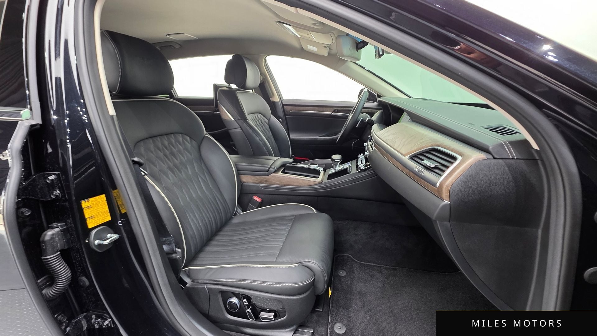 Genesis G90 2020 — миниатюра 10