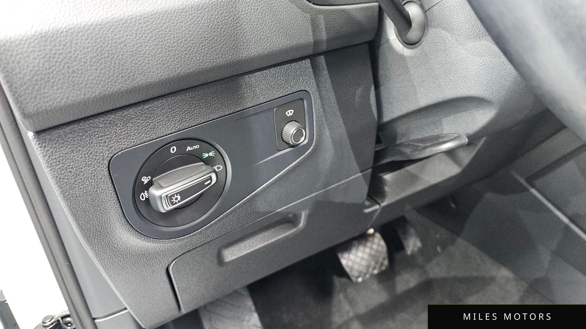 Volkswagen 티구안 2023 — миниатюра 12