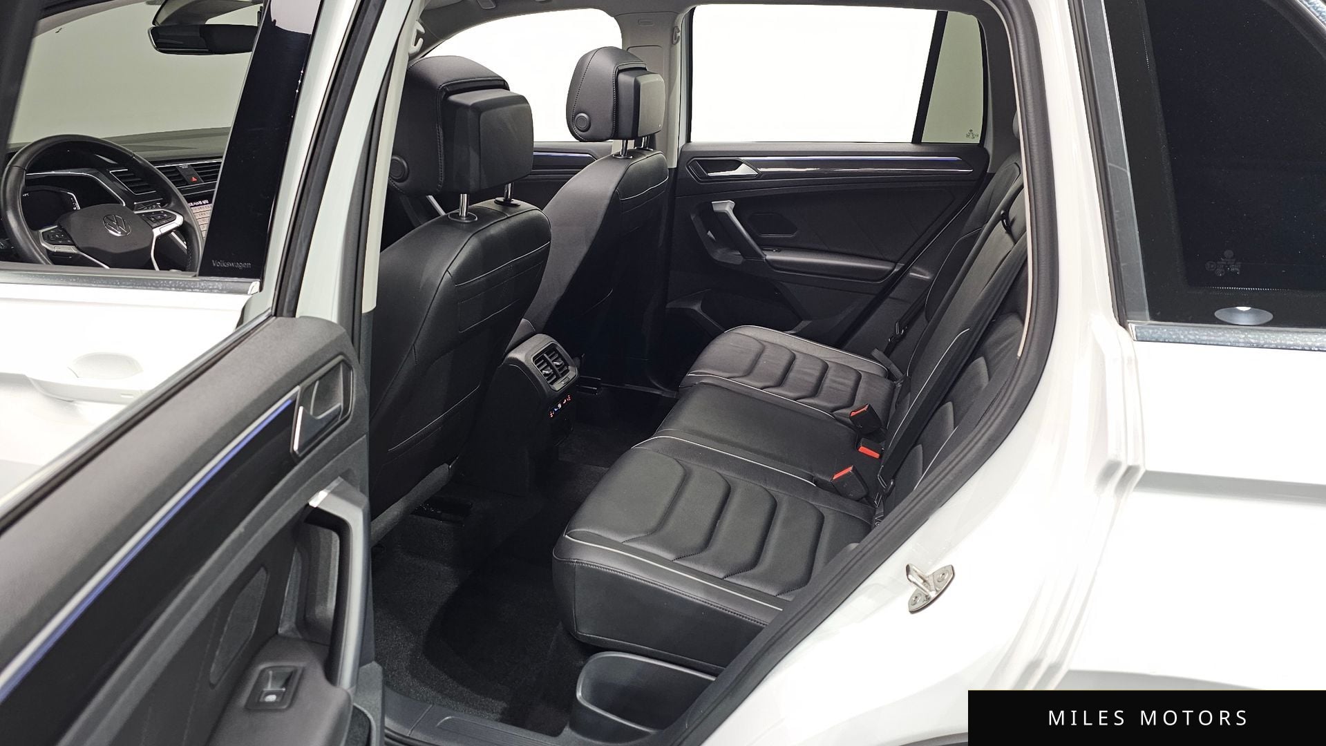 Volkswagen 티구안 2023 — миниатюра 16