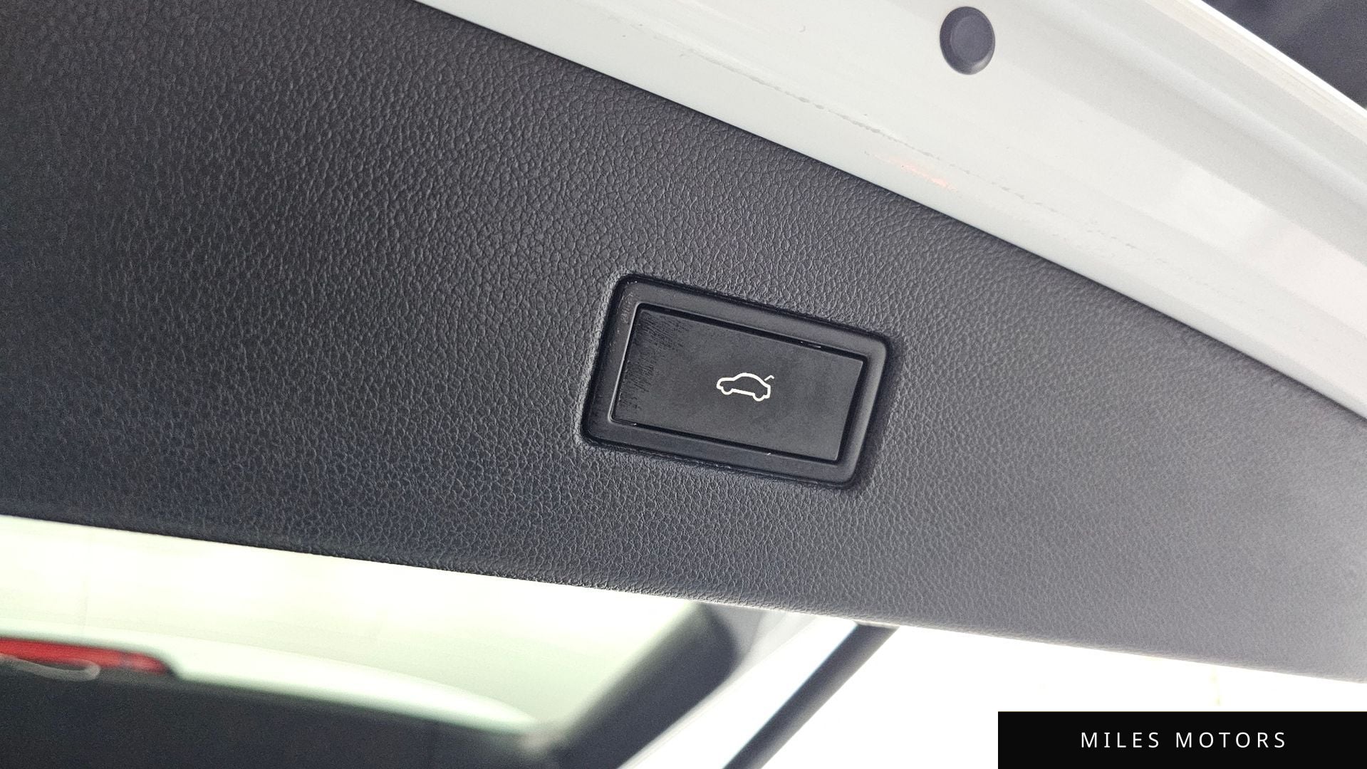 Volkswagen 티구안 2023 — миниатюра 19