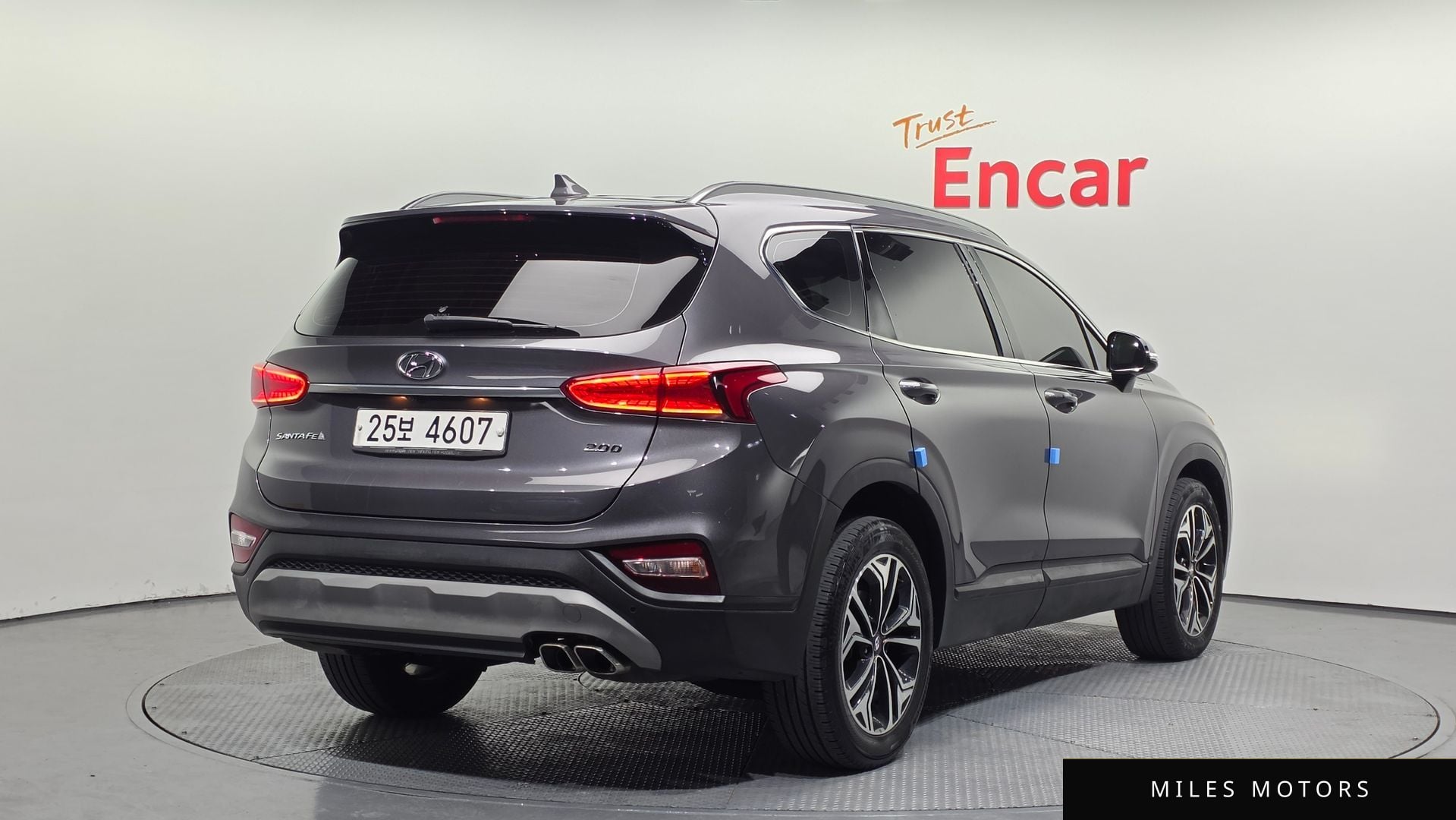 Hyundai Santafe 2019 — миниатюра 2