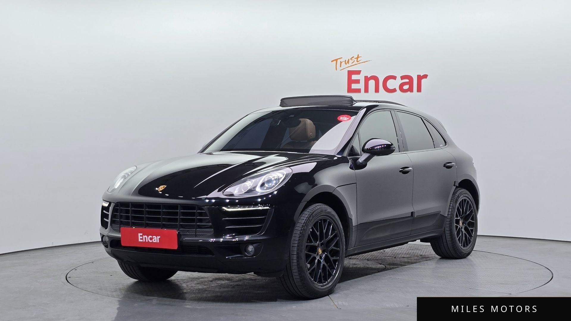 Porsche Macan 2017 — фото 1 из 12