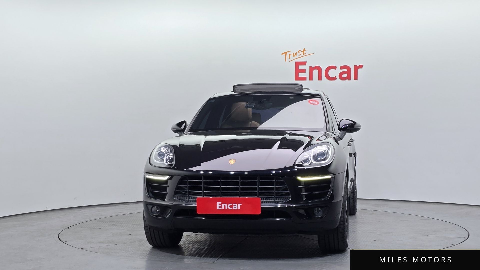Porsche Macan 2017 — миниатюра 3