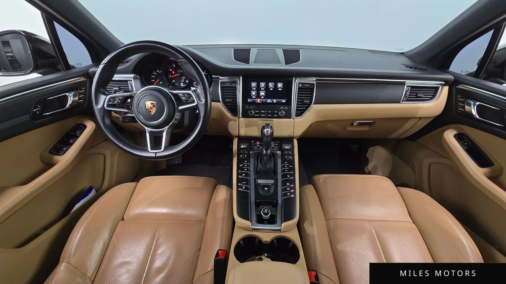 Porsche Macan 2017 — миниатюра 7