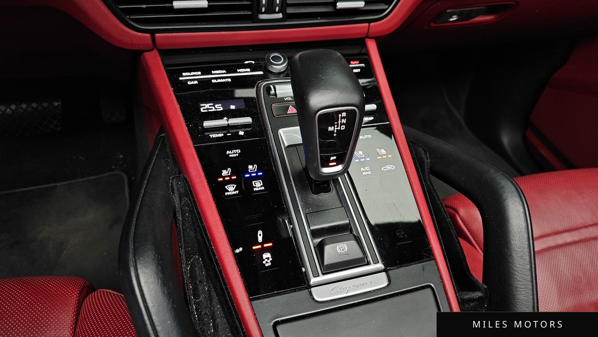 Porsche Cayenne 2020 — миниатюра 9