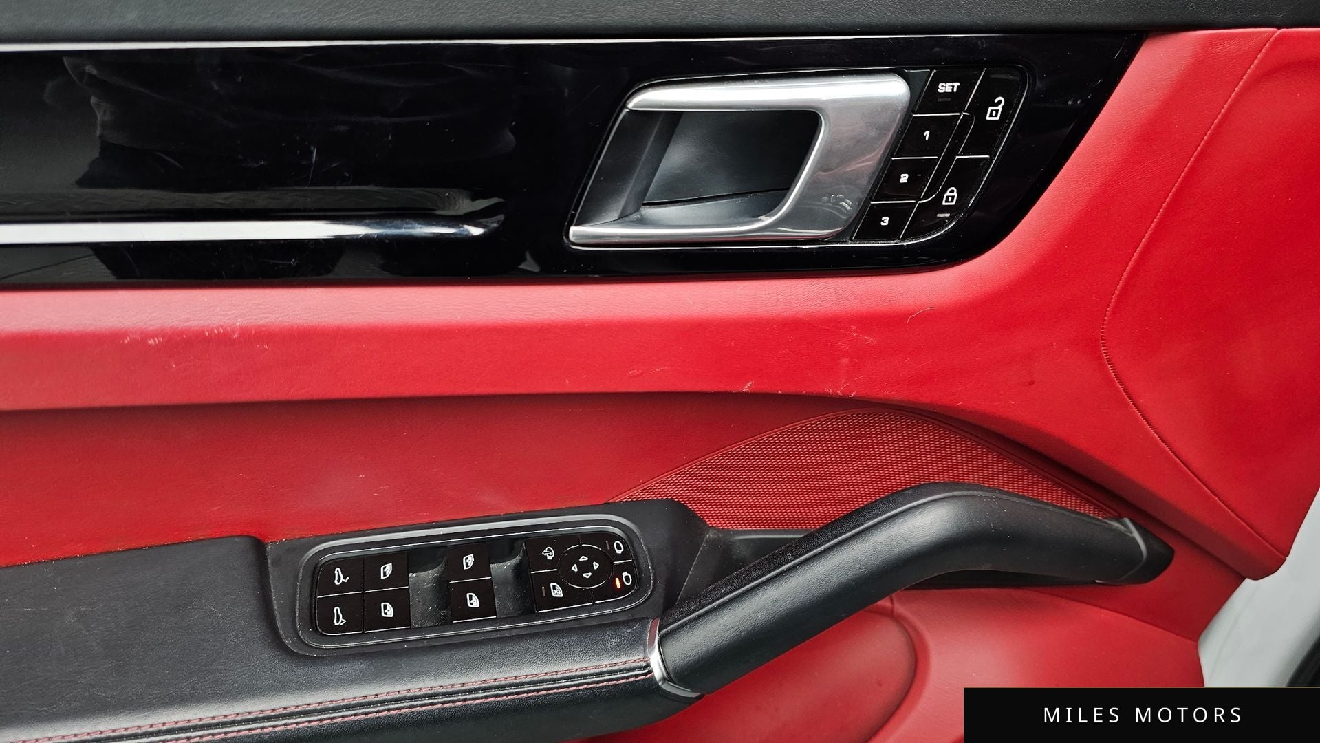 Porsche Cayenne 2020 — миниатюра 18