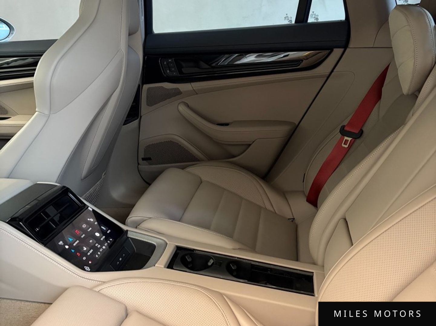 Porsche 파나메라 (976) 2025 — миниатюра 11