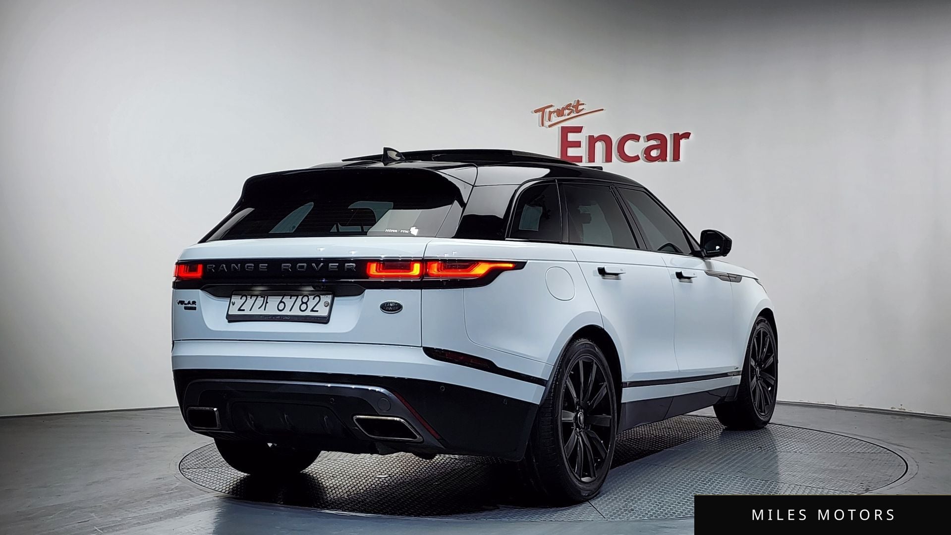 Land Rover 레인지로버 벨라 2018 — миниатюра 2