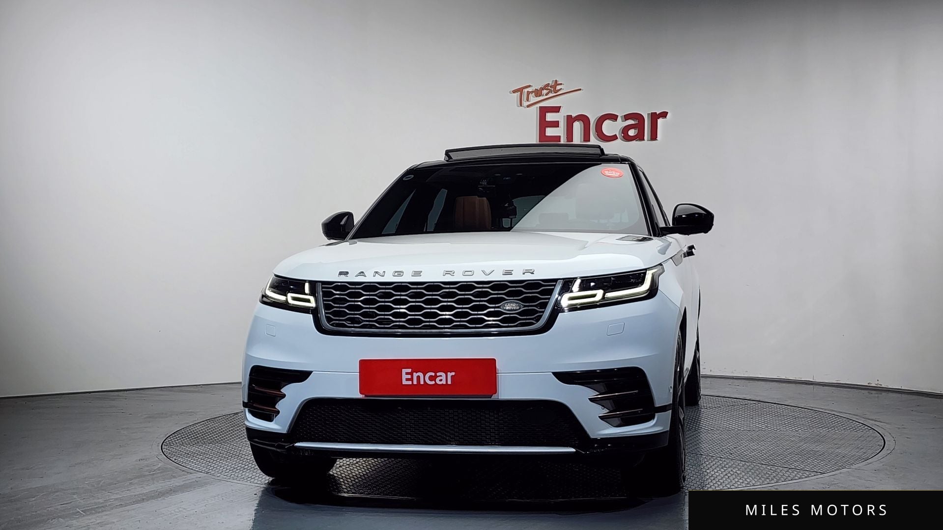 Land Rover 레인지로버 벨라 2018 — миниатюра 3