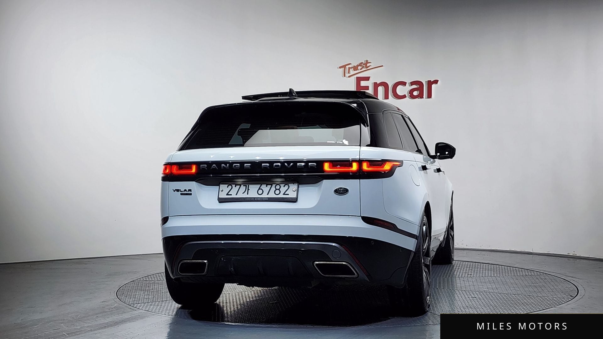 Land Rover 레인지로버 벨라 2018 — миниатюра 4