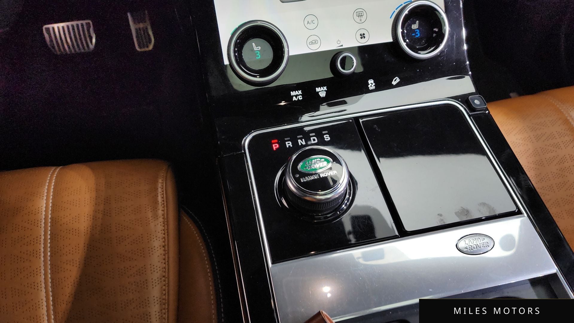 Land Rover 레인지로버 벨라 2018 — миниатюра 9