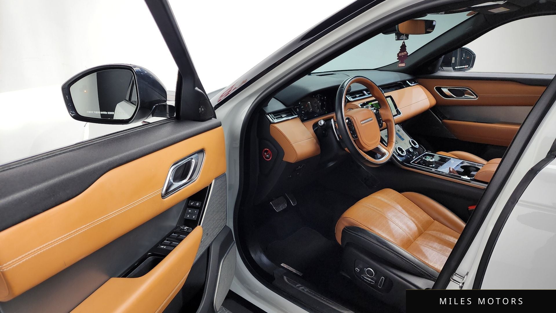 Land Rover 레인지로버 벨라 2018 — миниатюра 10