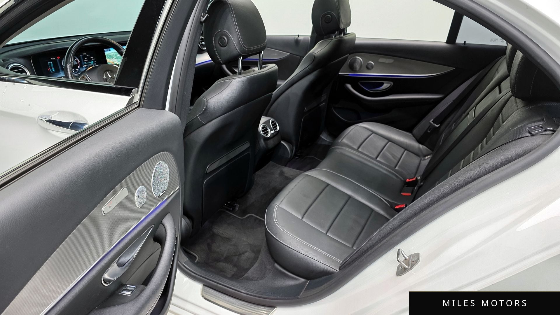 Mercedes-Benz E-Class W213 2017 — миниатюра 12