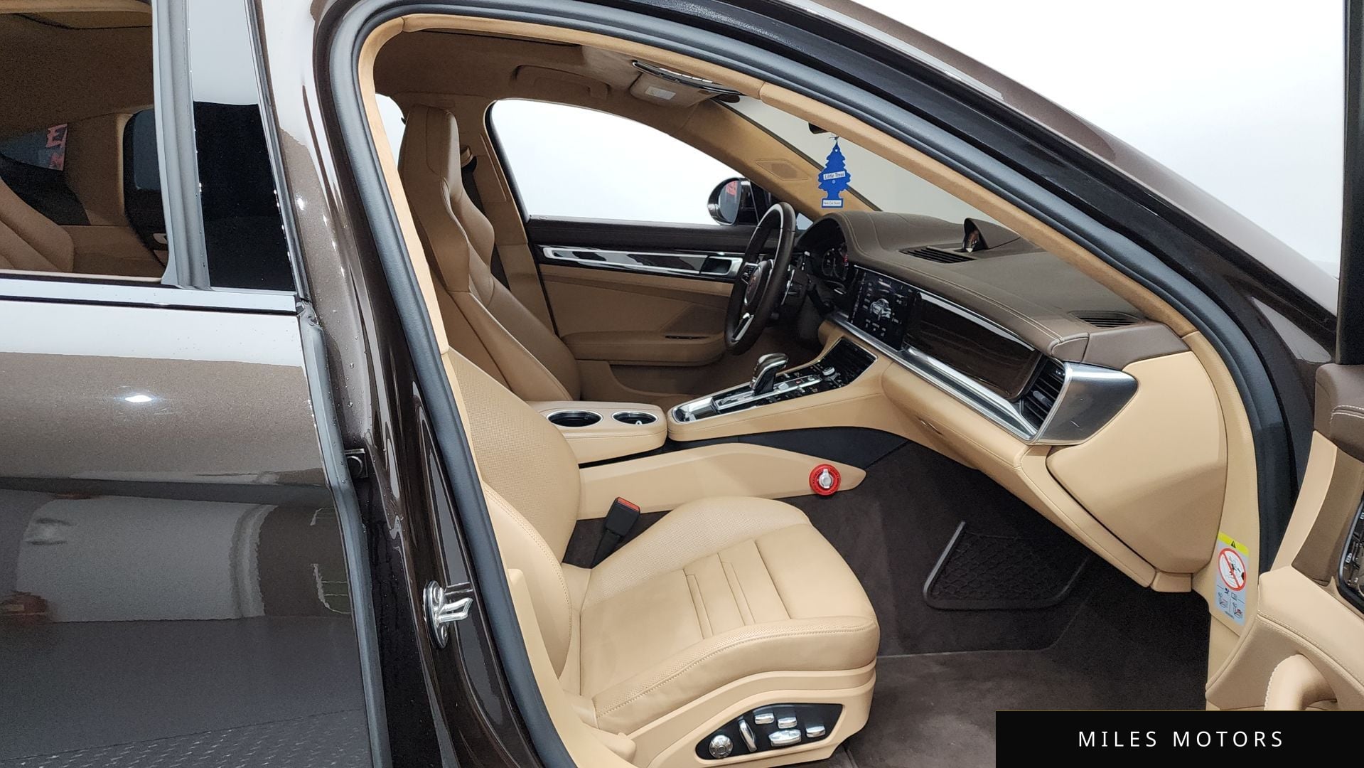 Porsche Panamera 2019 — миниатюра 11