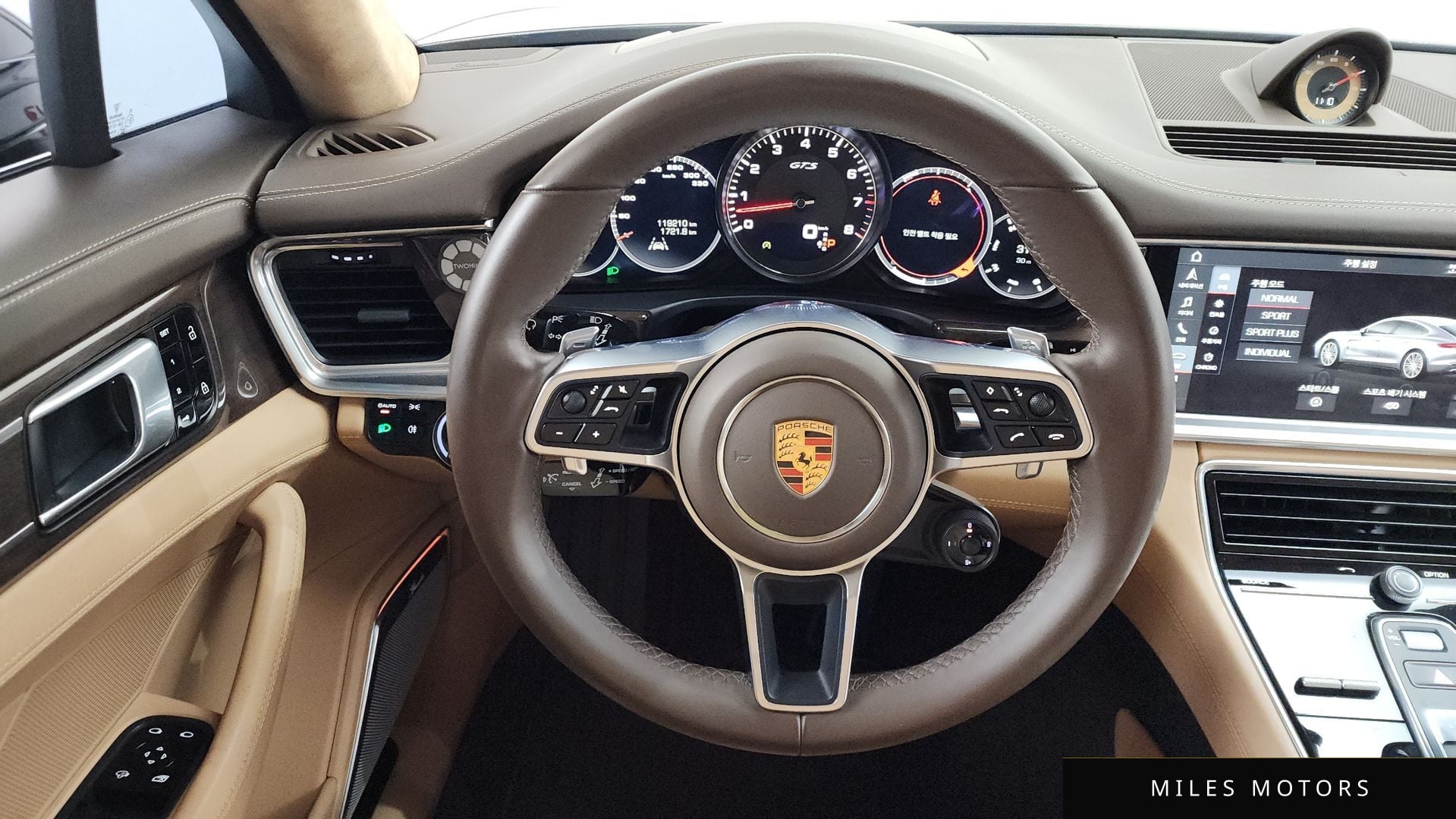 Porsche Panamera 2019 — миниатюра 13