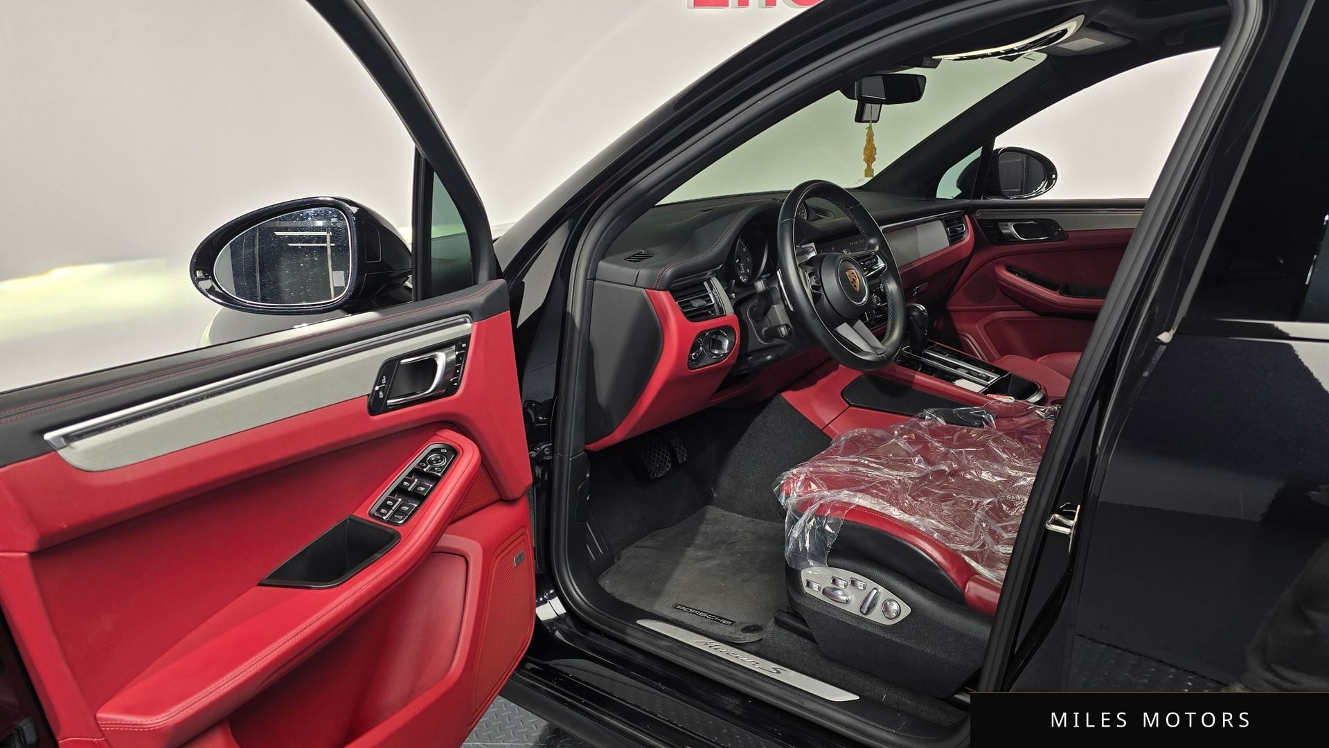 Porsche 마칸 2023 — миниатюра 10