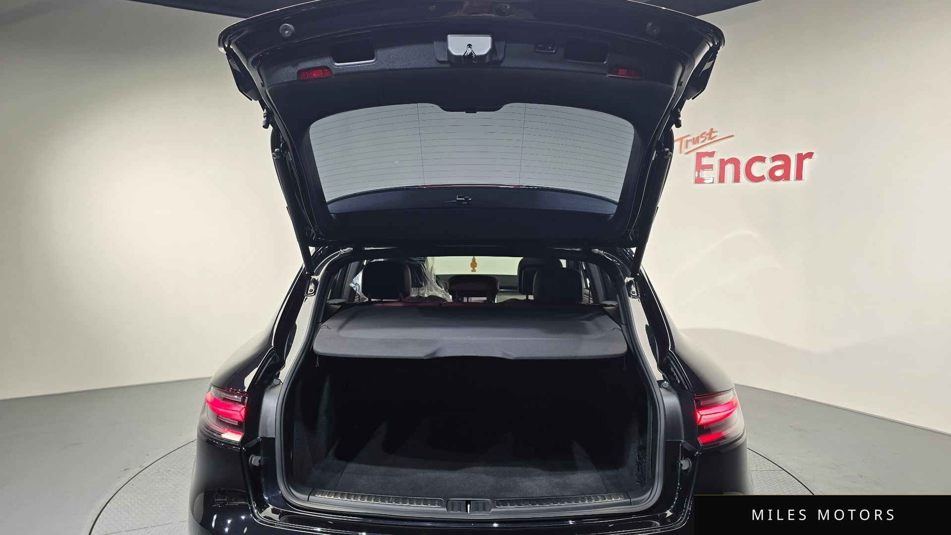 Porsche 마칸 2023 — миниатюра 20